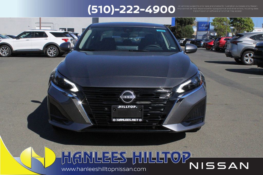 2025 Nissan Altima SV Special Edition photo 3