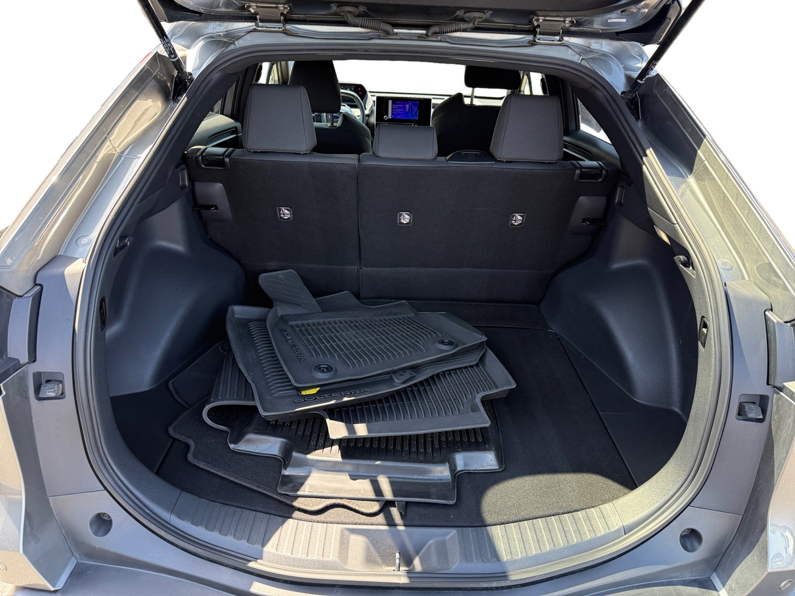 2024 Subaru Solterra Premium photo 17