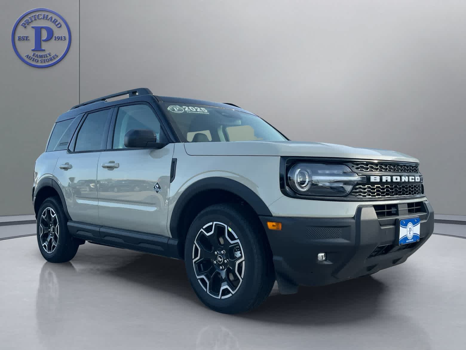2025 Ford Bronco Sport Outer Banks's photo