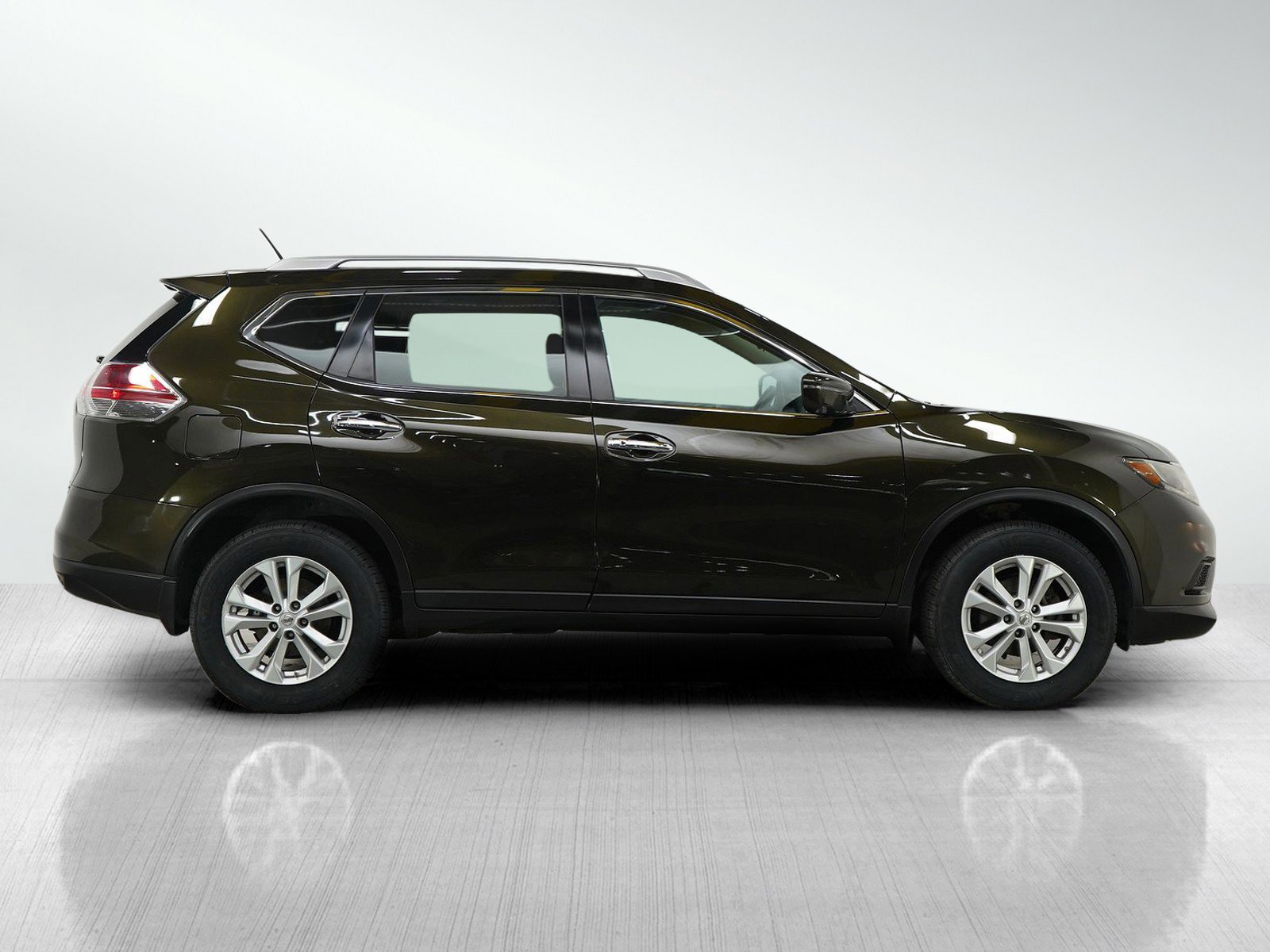 2016 Nissan Rogue SV photo 6