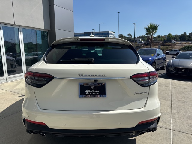 2022 Maserati Levante Modena photo 6