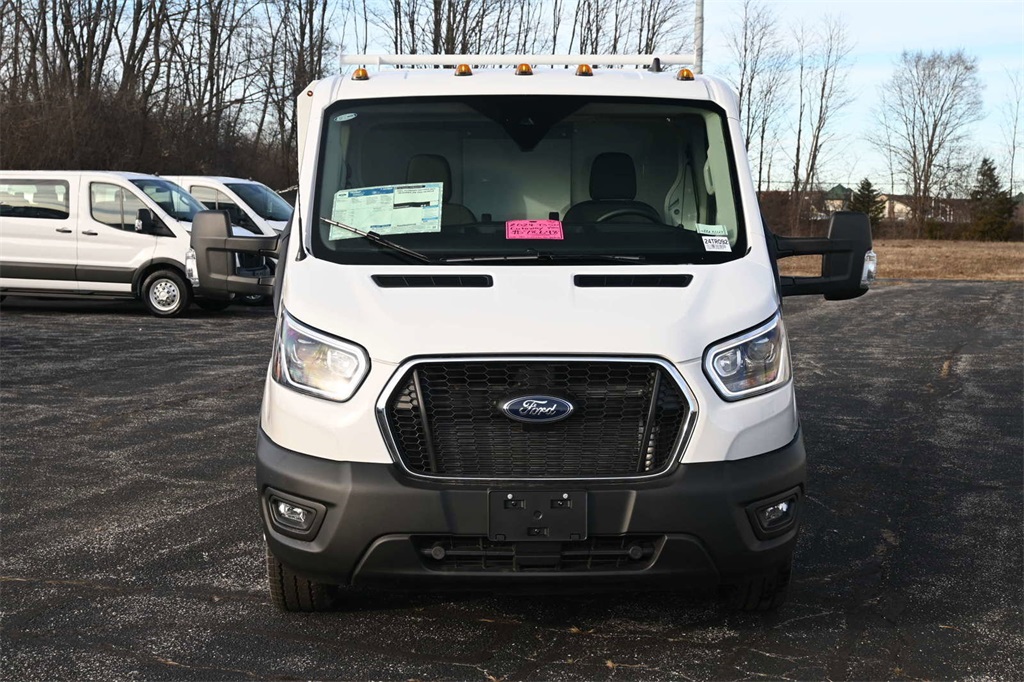 2024 Ford Transit Chassis Cutaway photo 3