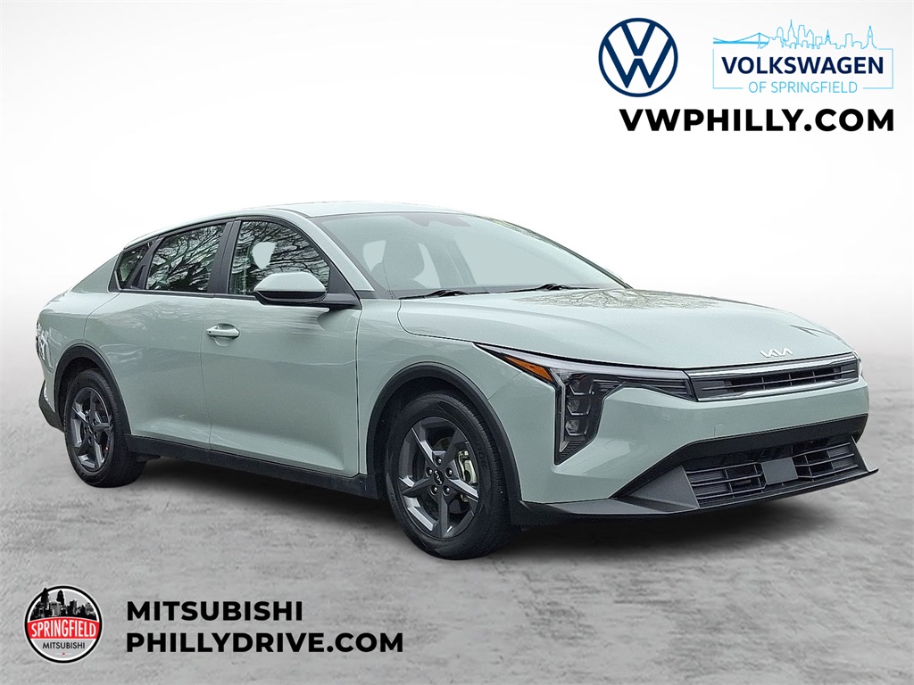 2025 Kia K4 LXS's photo