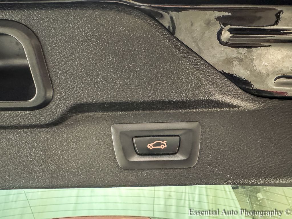 2017 BMW X5 - Image 26