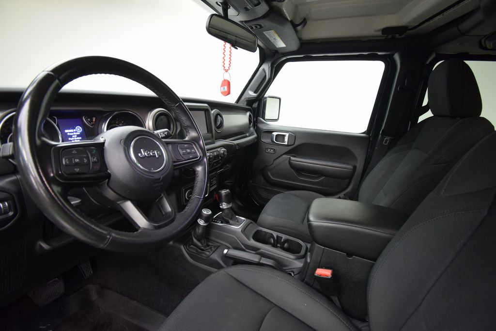 2022 Jeep Wrangler Unlimited High Tide photo 6