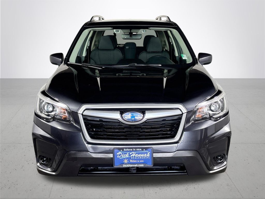 2019 Subaru Forester Premium photo 3