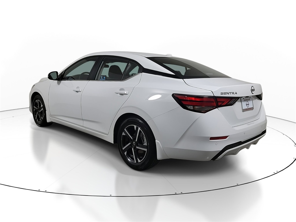 2025 Nissan Sentra SV photo 4