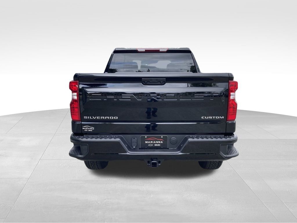 2025 Chevrolet Silverado 1500 Custom photo 6