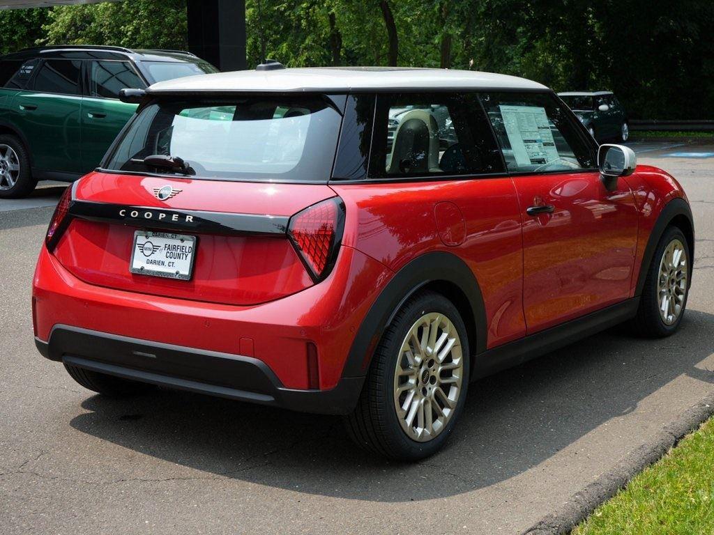 2025 Mini Cooper 2 Door Hardtop Signature photo 5