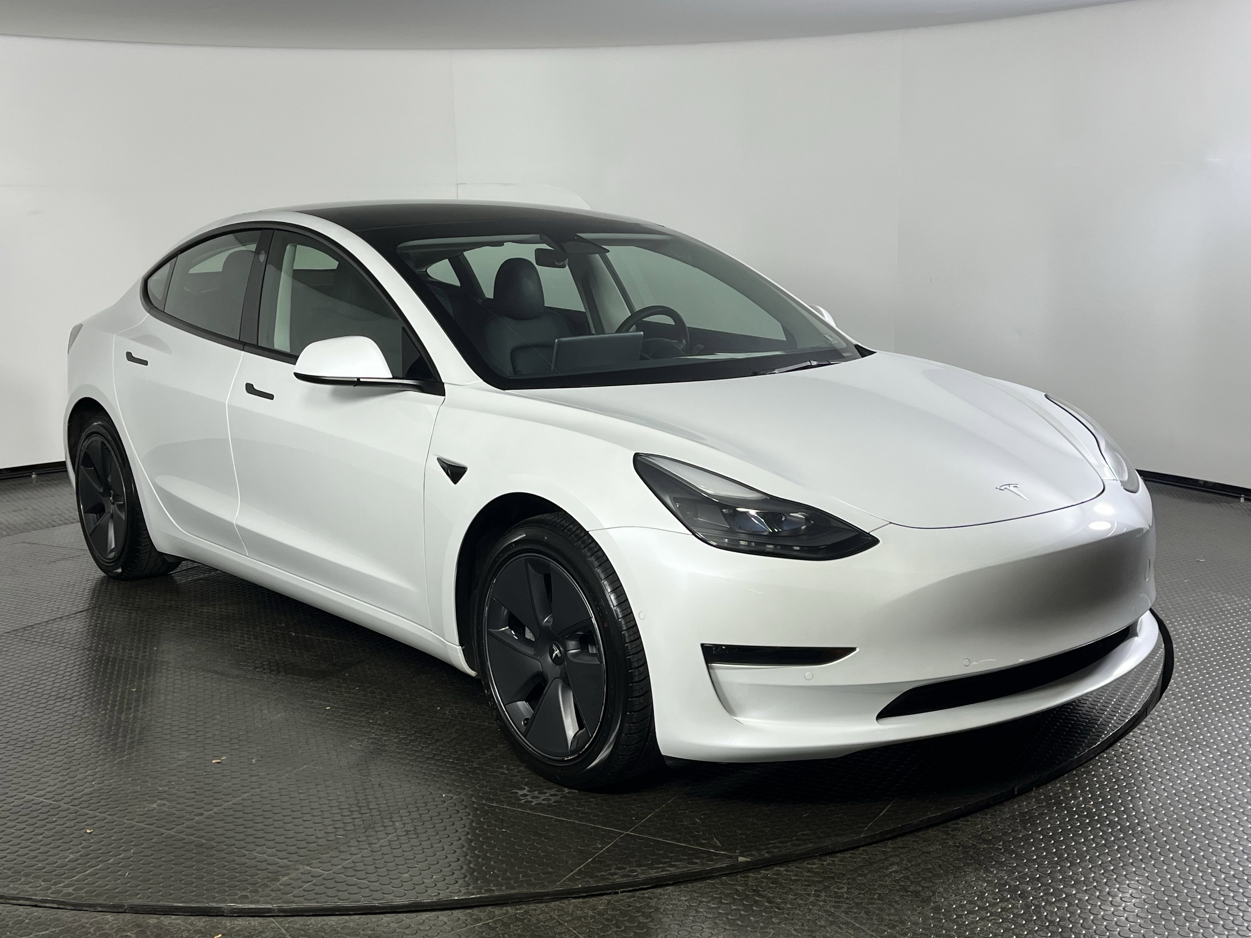 Used 2022 Tesla Model 3 Long Range with VIN 5YJ3E1EBXNF352428 for sale in West Chester, PA