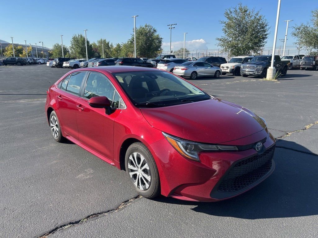 2022 Toyota Corolla Hybrid LE photo 2