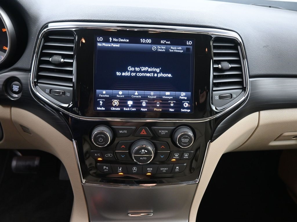 2022 Jeep Cherokee Laredo photo 22