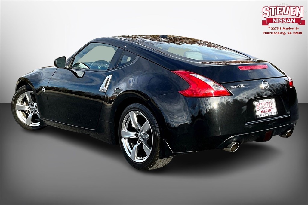 2009 Nissan 370Z Touring photo 4
