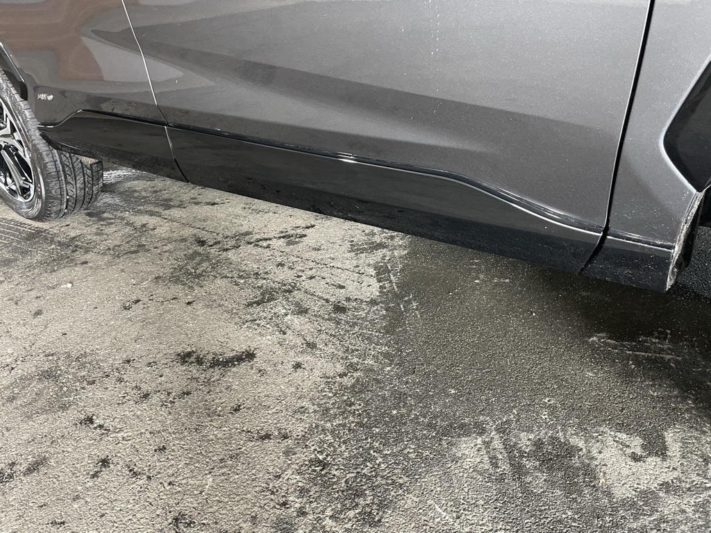 2025 Toyota RAV4 Hybrid XSE photo 8