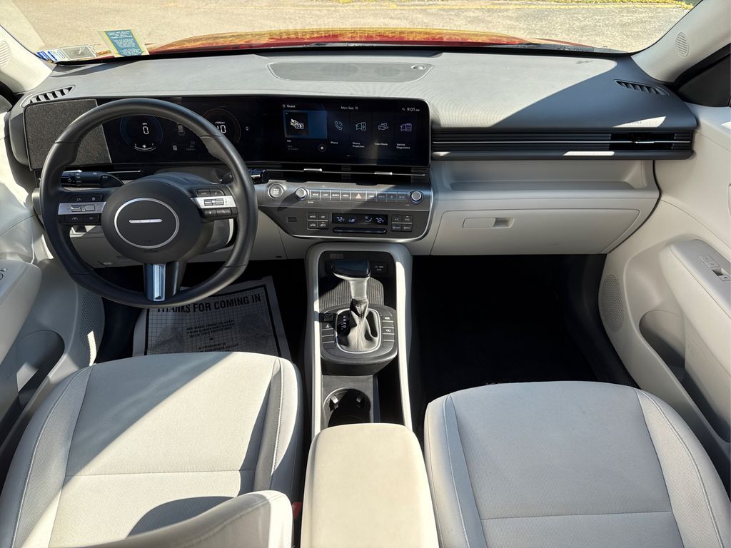2024 Hyundai Kona SEL photo 18