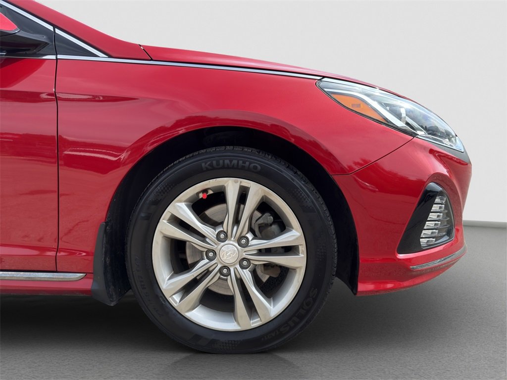 2019 Hyundai Sonata Sport photo 2