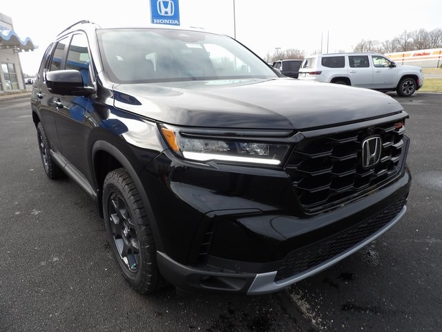 2025 Honda Pilot TrailSport's photo