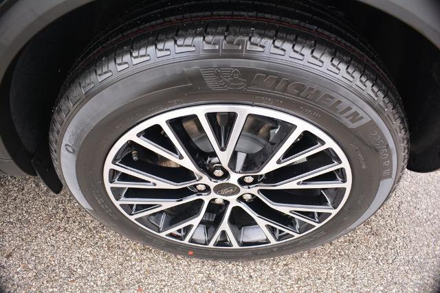 2025 Ford Escape Plug-In Hybrid Base photo 17