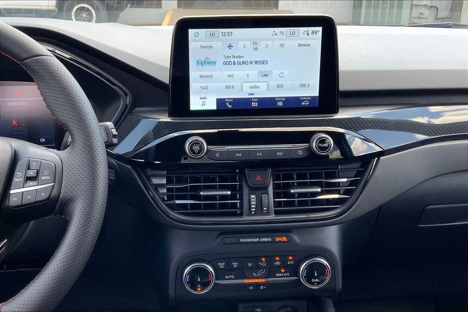 2025 Ford Escape ST-Line photo 6