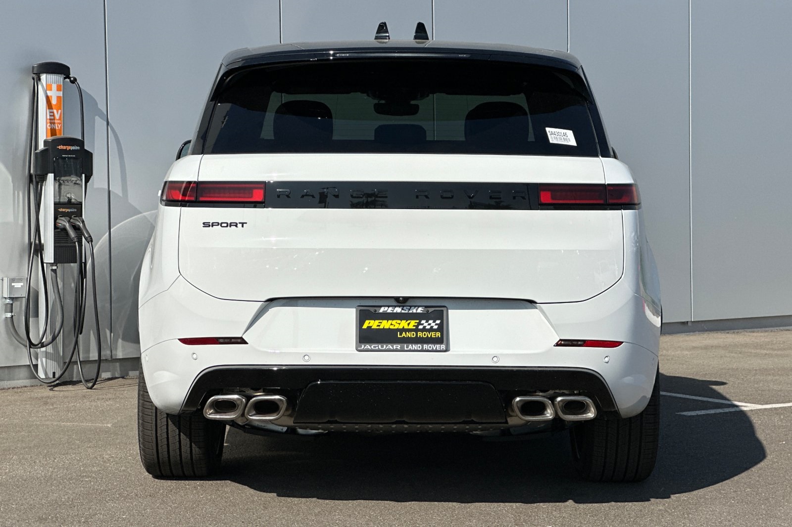 2025 Land Rover Range Rover Sport SE photo 4
