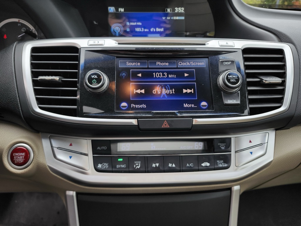 2013 Honda Accord EX-L photo 14