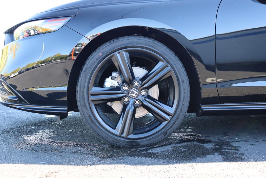 2025 Honda Accord Hybrid Sport-L photo 10