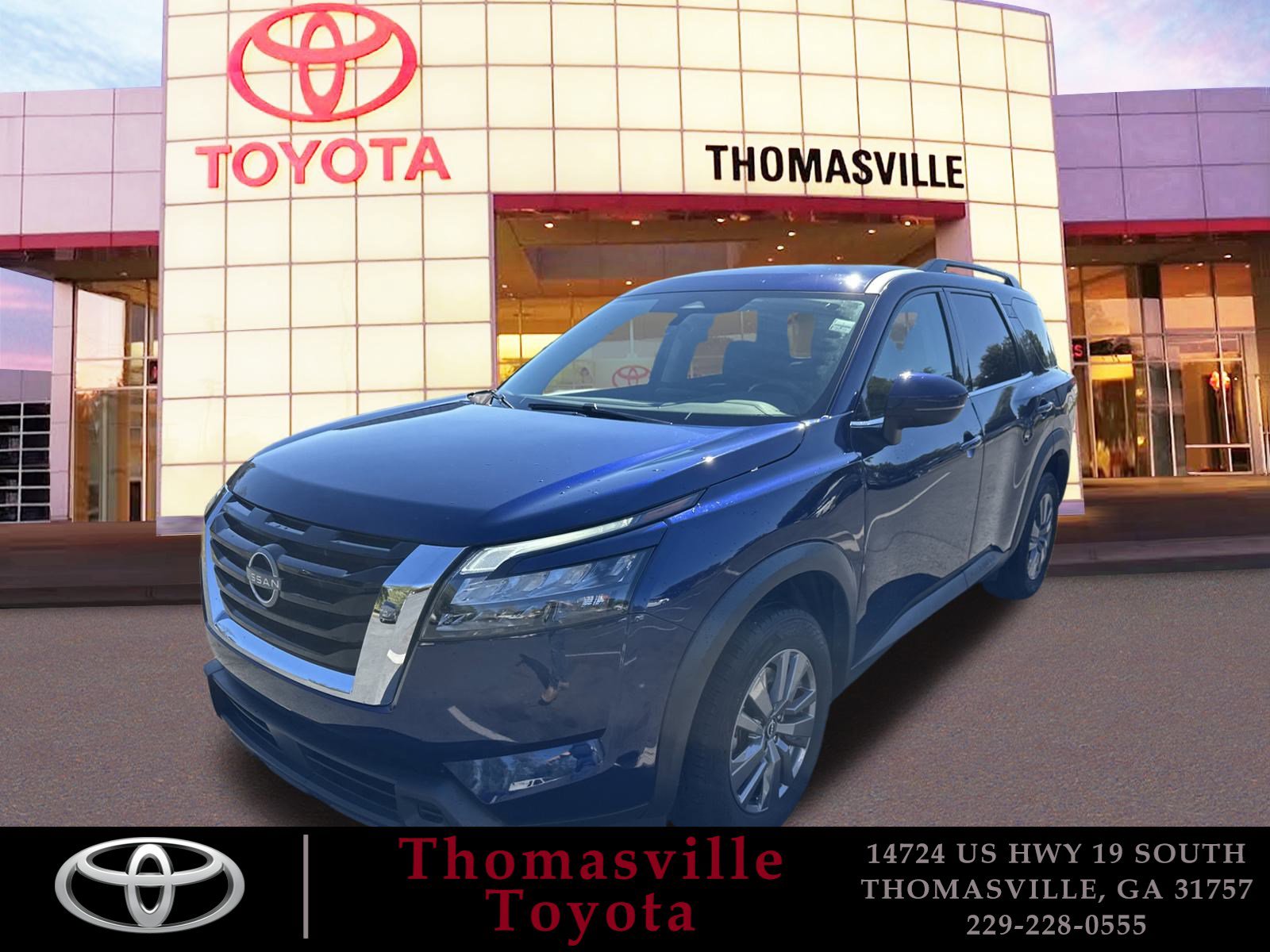 2025 Nissan Pathfinder SV's photo