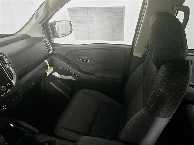 2025 Nissan Frontier SV photo 19