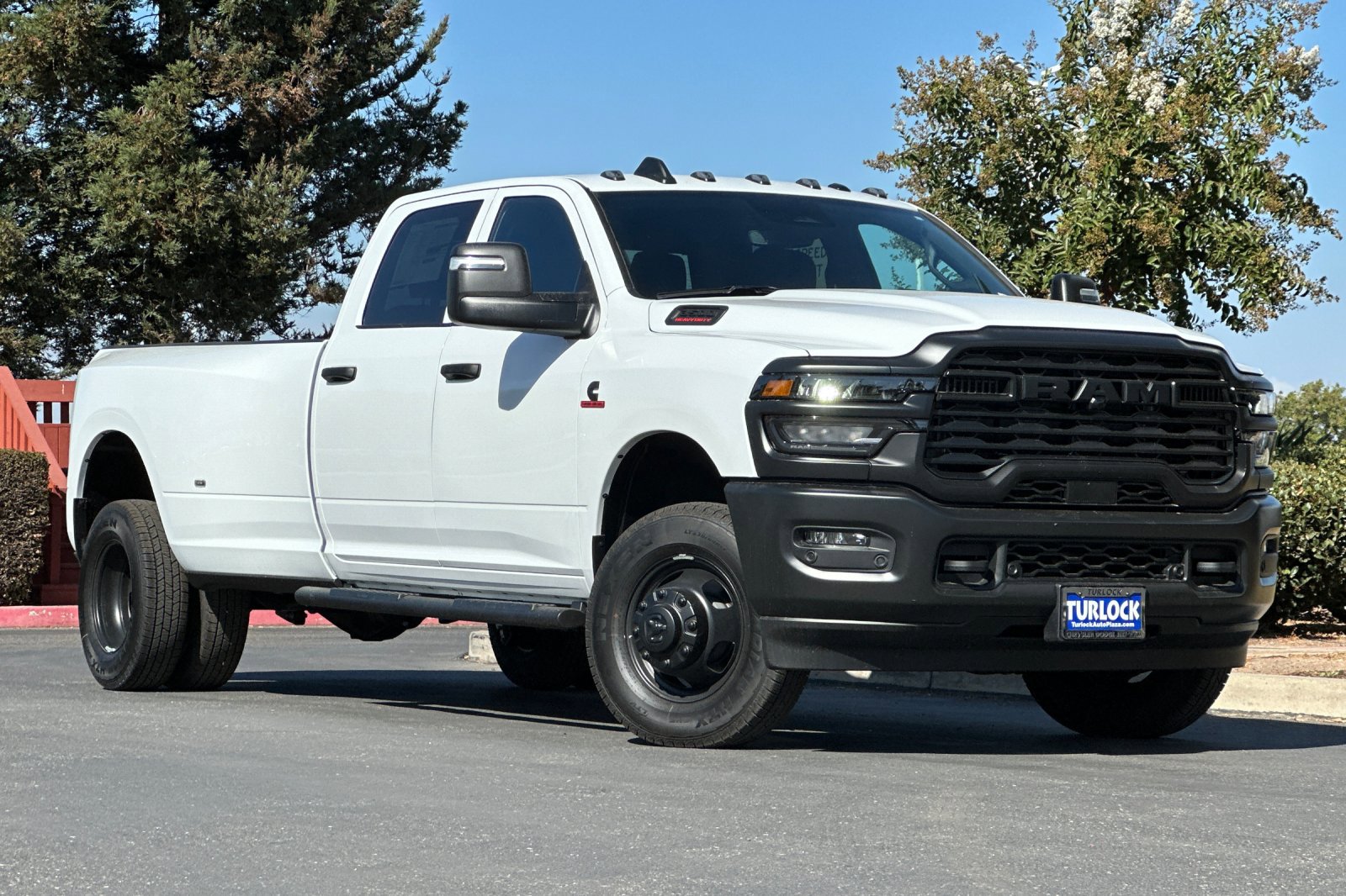2026 Ram 3500 Tradesman photo 2