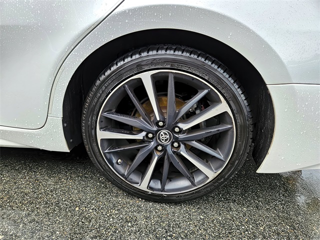 2019 Toyota Camry XSE V6 photo 10