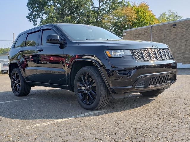 2021 Jeep Grand Cherokee Laredo X photo 8