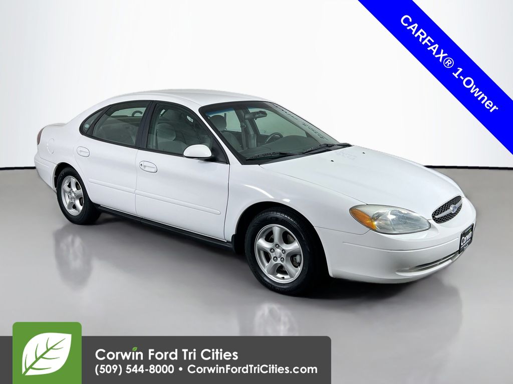 2002 Ford Taurus SE's photo