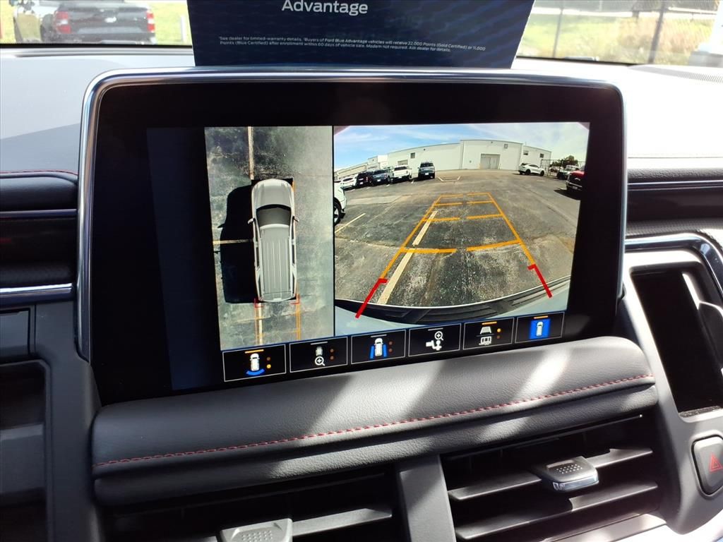 2022 CHEVROLET SUBURBAN - Image 19