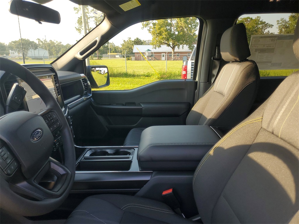 2025 Ford F-150 STX photo 8