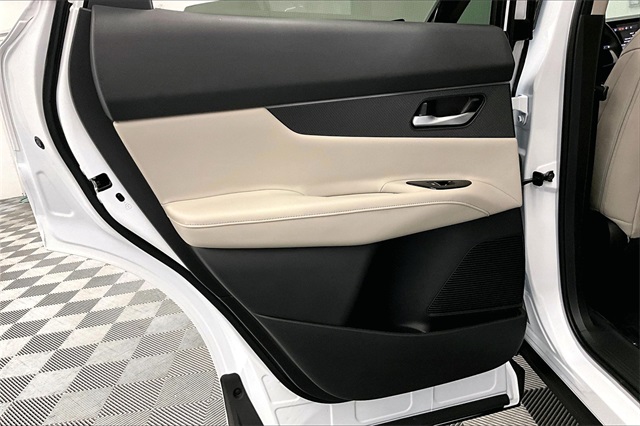 2025 Nissan Murano SV photo 25