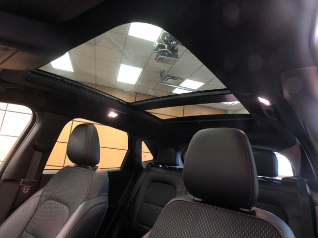 2025 Ford Escape ST-Line photo 21