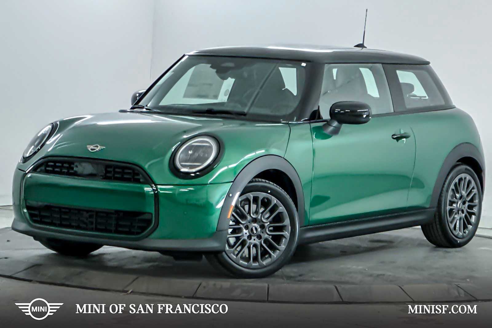 2026 MINI Hardtop 2 Door Base's photo