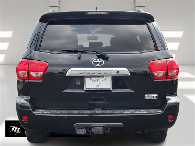 2017 Toyota Sequoia Platinum photo 3