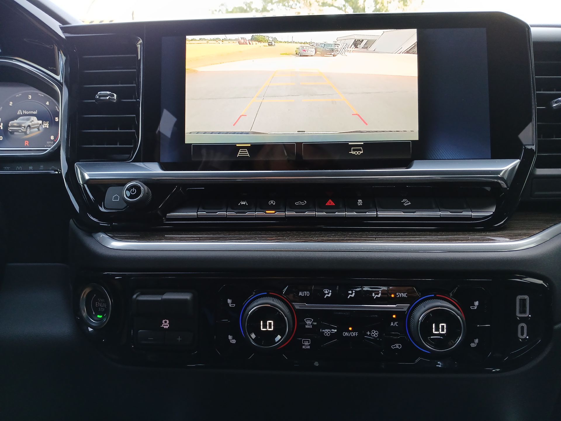 2025 Chevrolet Silverado 1500 LT photo 14