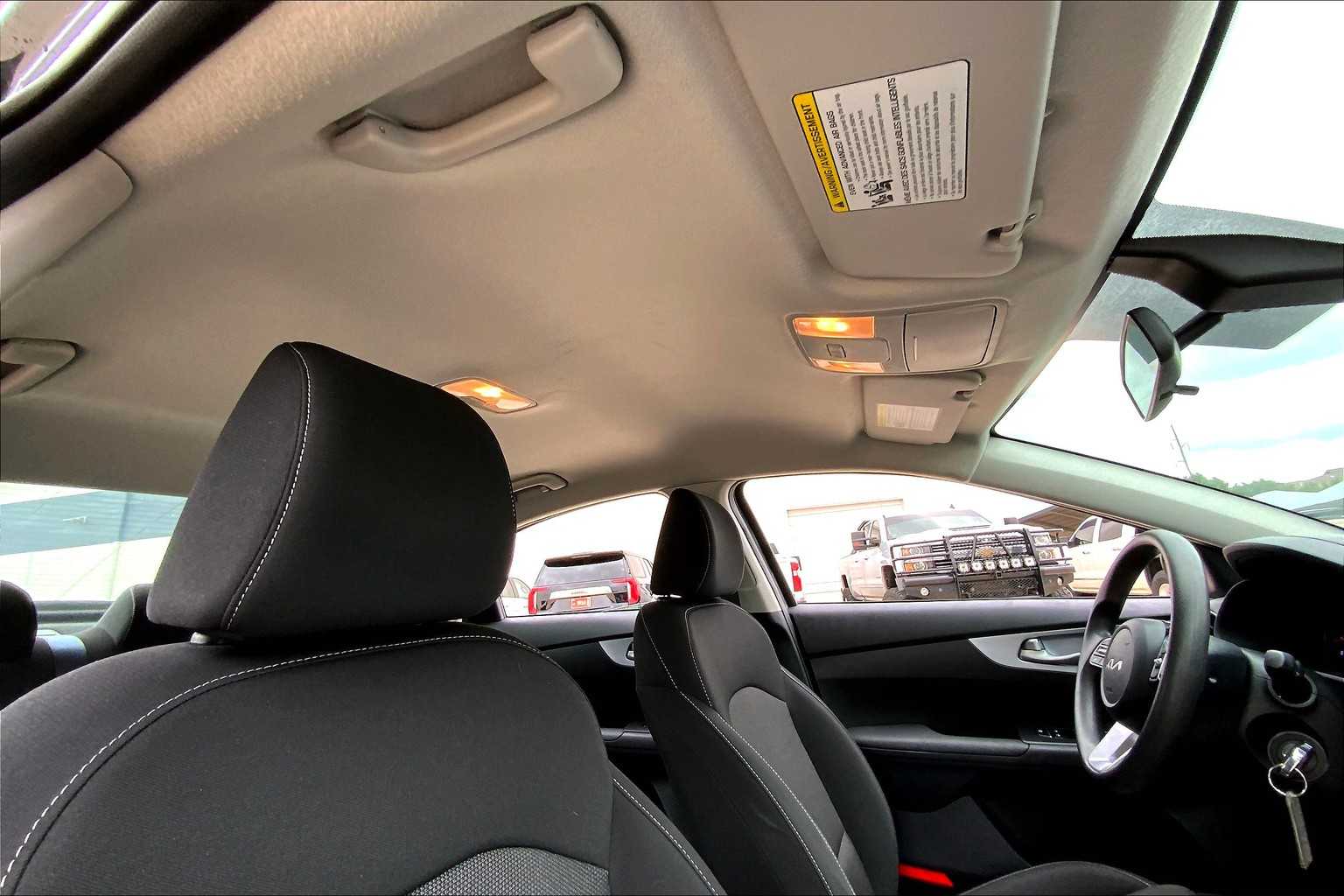 2024 Kia Forte LXS photo 13