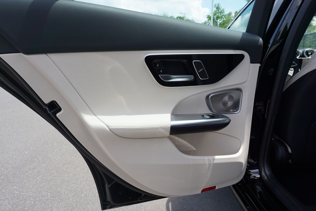 2025 Mercedes Benz C 300 photo 38