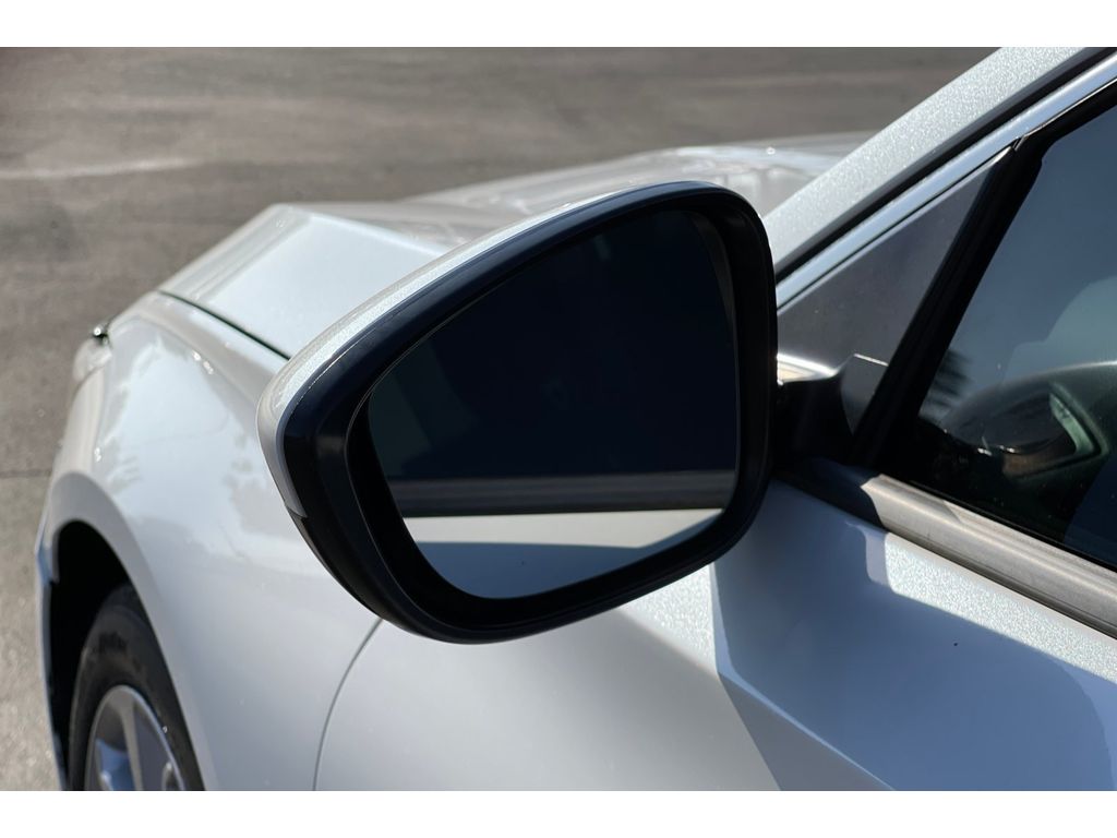 2020 Honda Accord LX photo 17