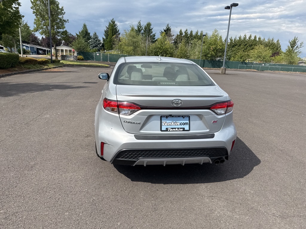 2022 Toyota Corolla SE photo 6