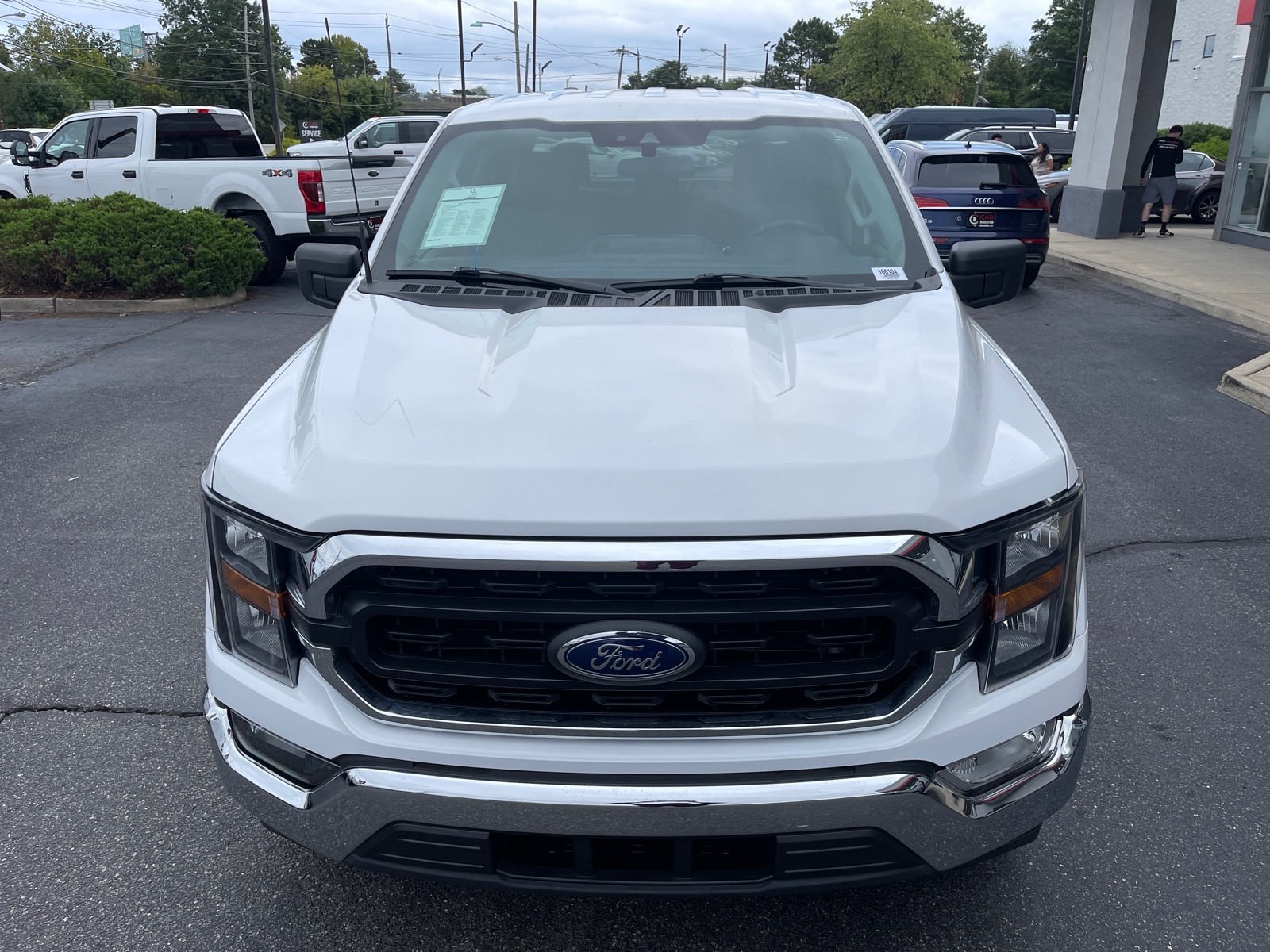 2023 Ford F-150 XLT photo 2
