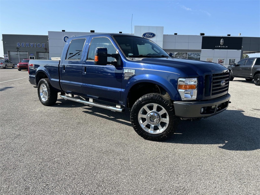 2009 Ford F-250 FX4 photo 2