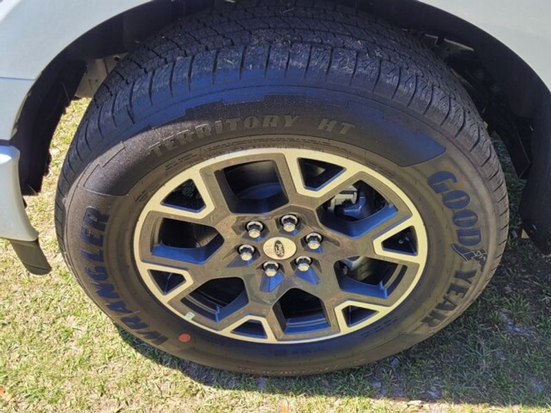 2025 Ford F-150 STX photo 14