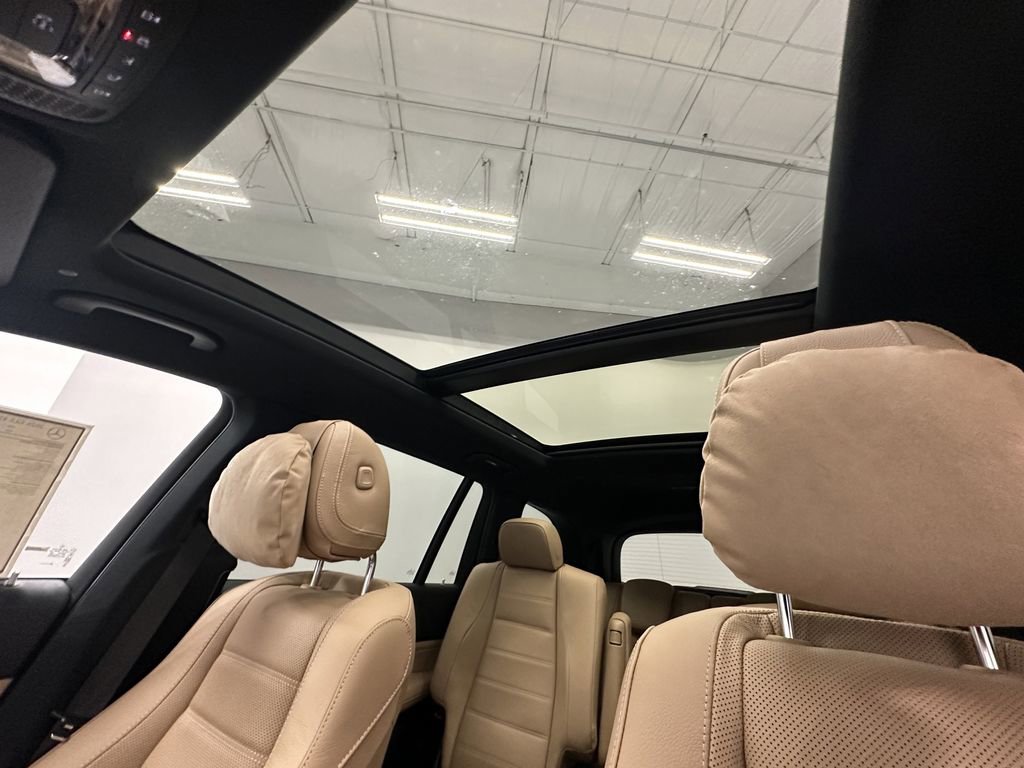 2026 Mercedes Benz GLS 450 4MATIC photo 35