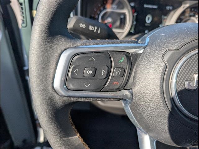 2024 Jeep Wrangler Sahara photo 4