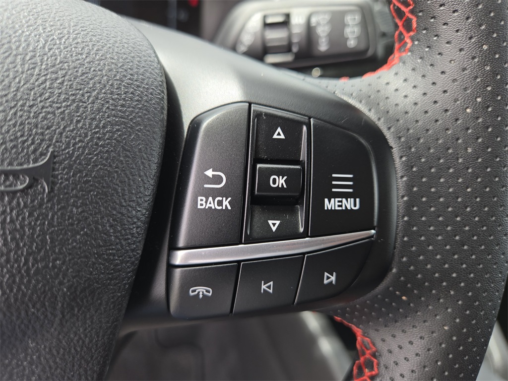 2024 Ford Escape ST-Line photo 12