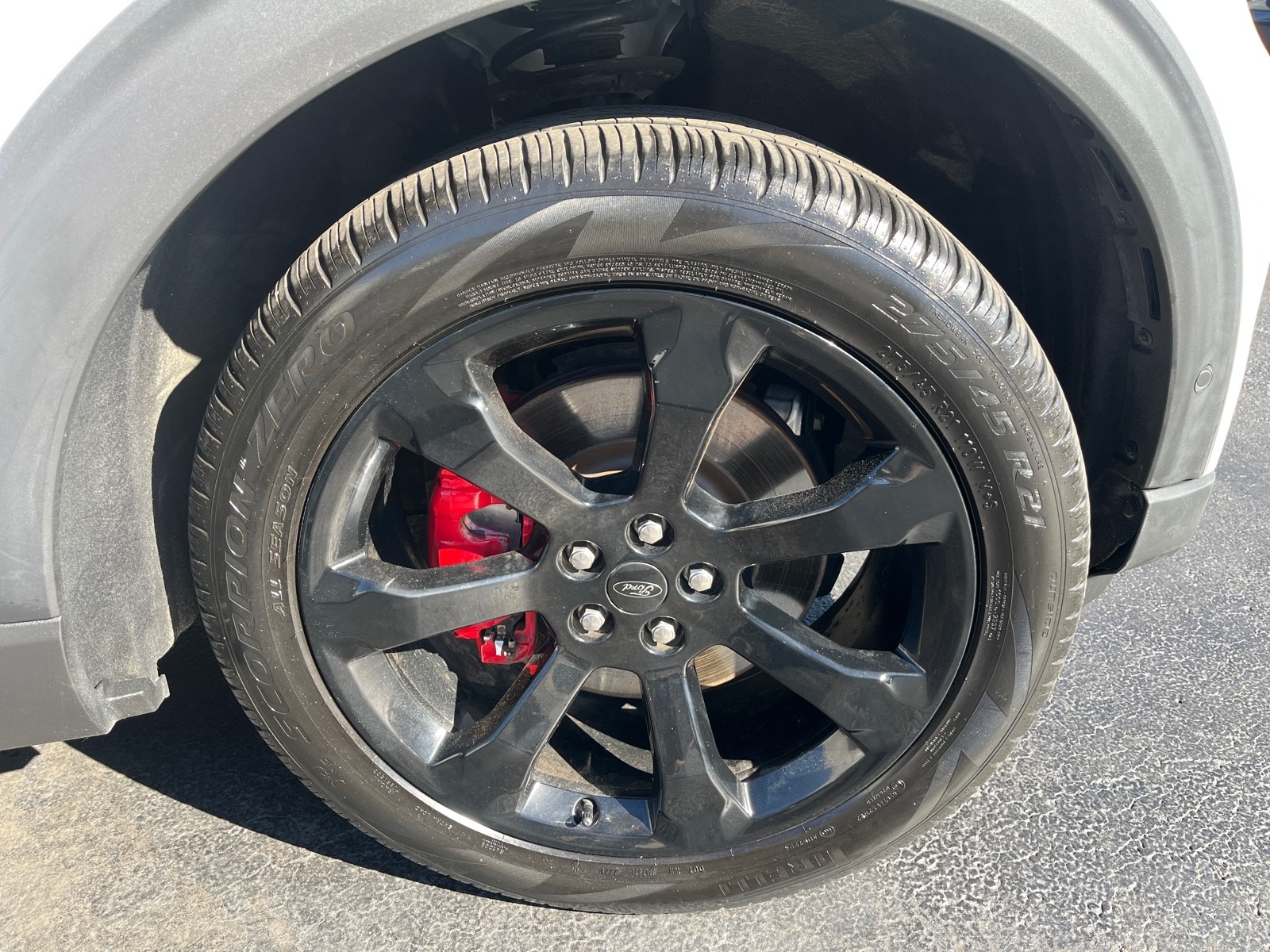 2020 Ford Explorer ST photo 4